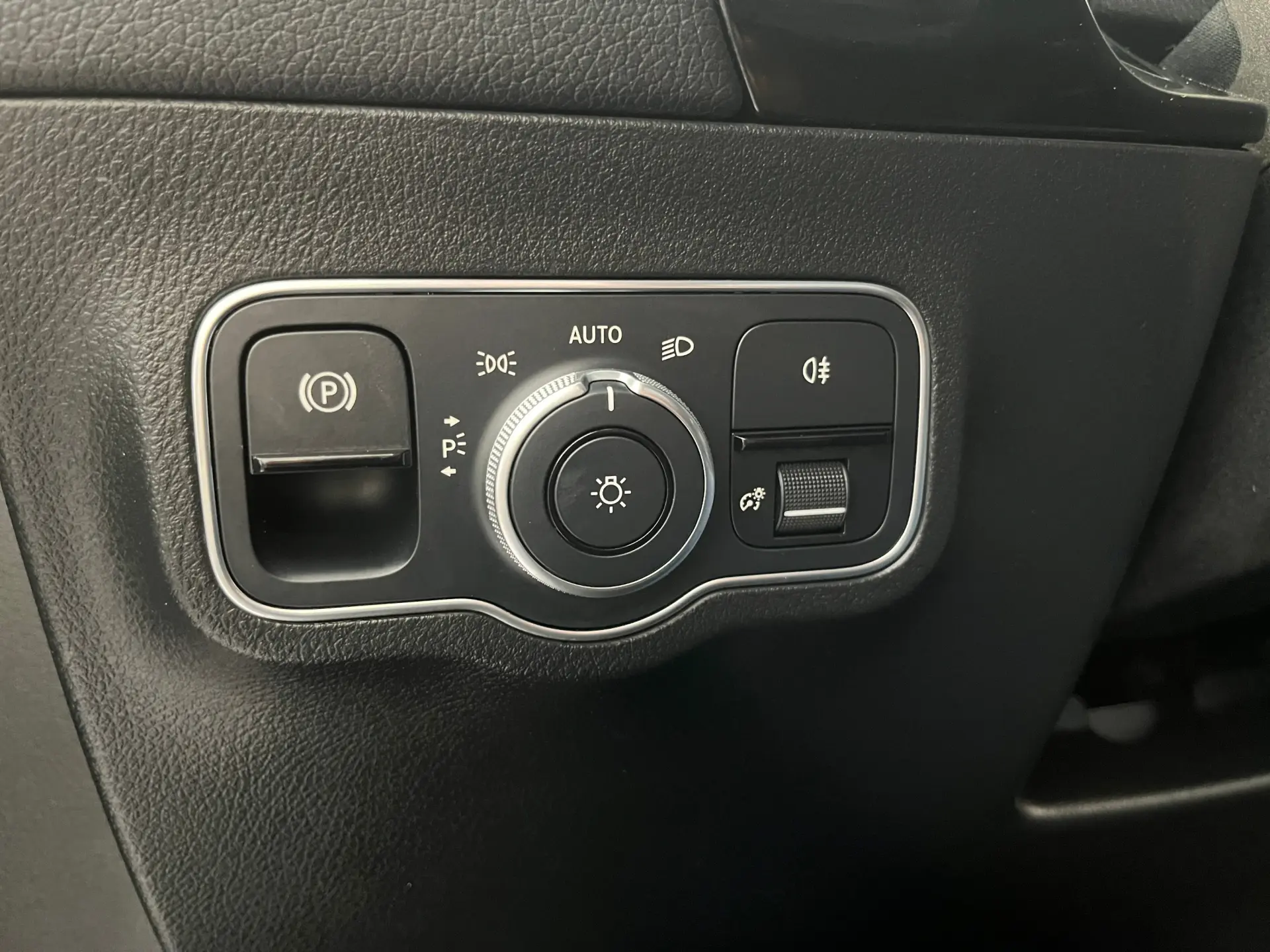 Mercedes-Benz EQA 250 Progressive 15