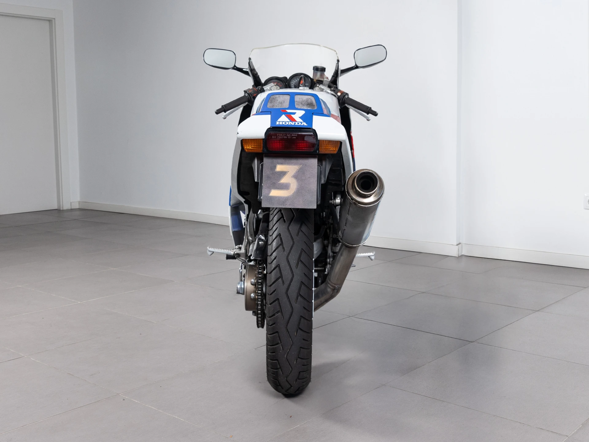 Honda VFR 400R 4