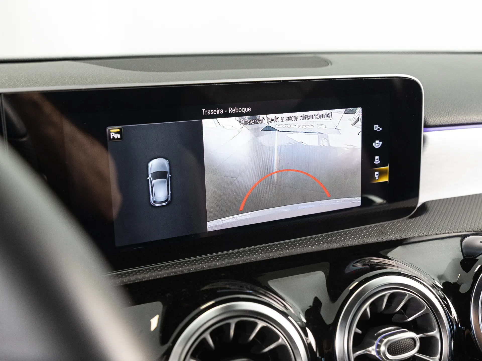 Mercedes-Benz A 200 AMG Line 19