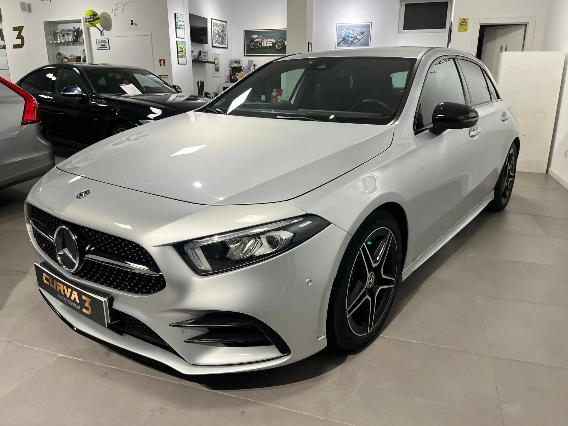 Mercedes-Benz A 200 AMG Line 4