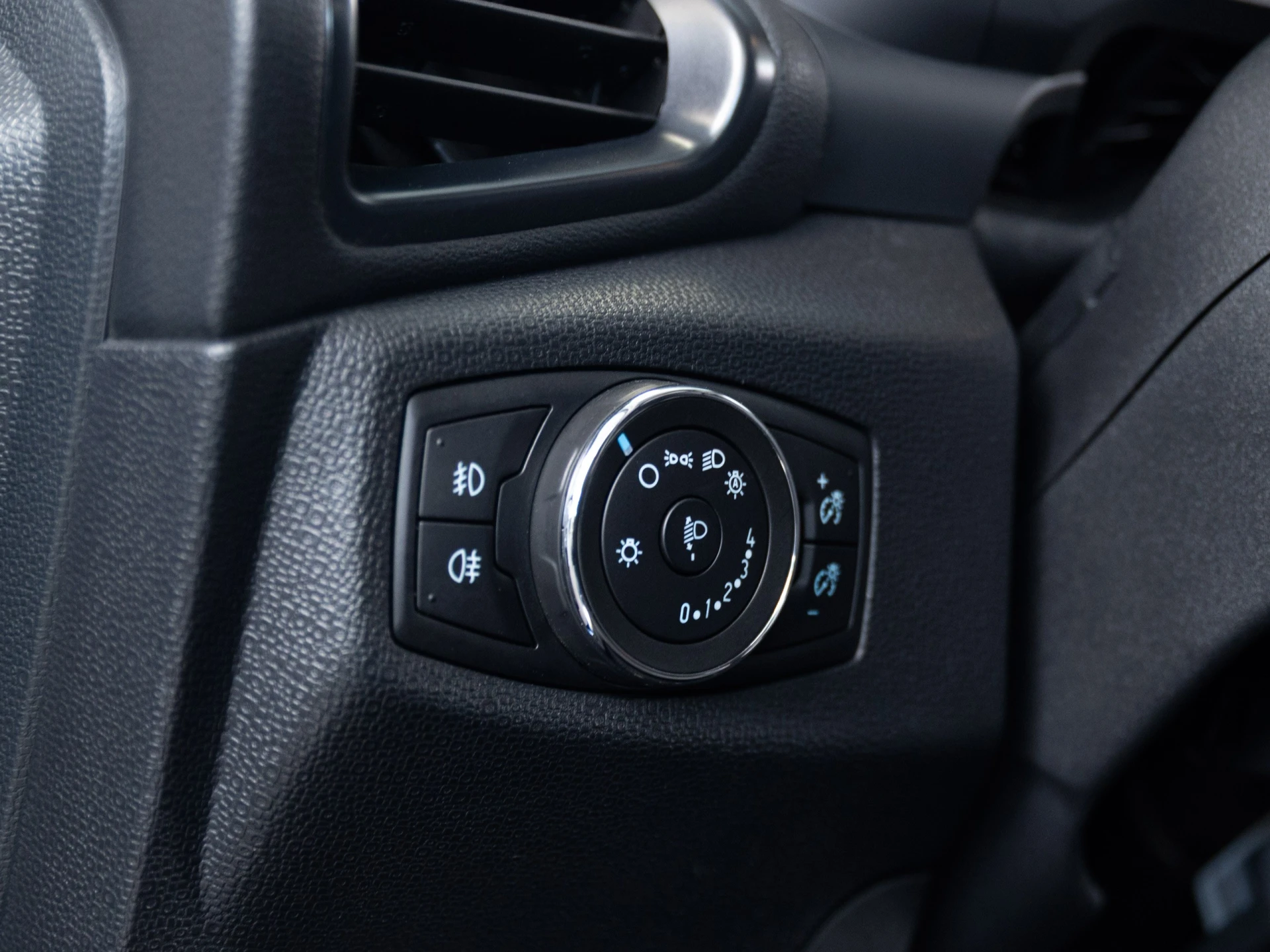 Ford EcoSport 1.0 EcoBoost ST-Line Plus 17