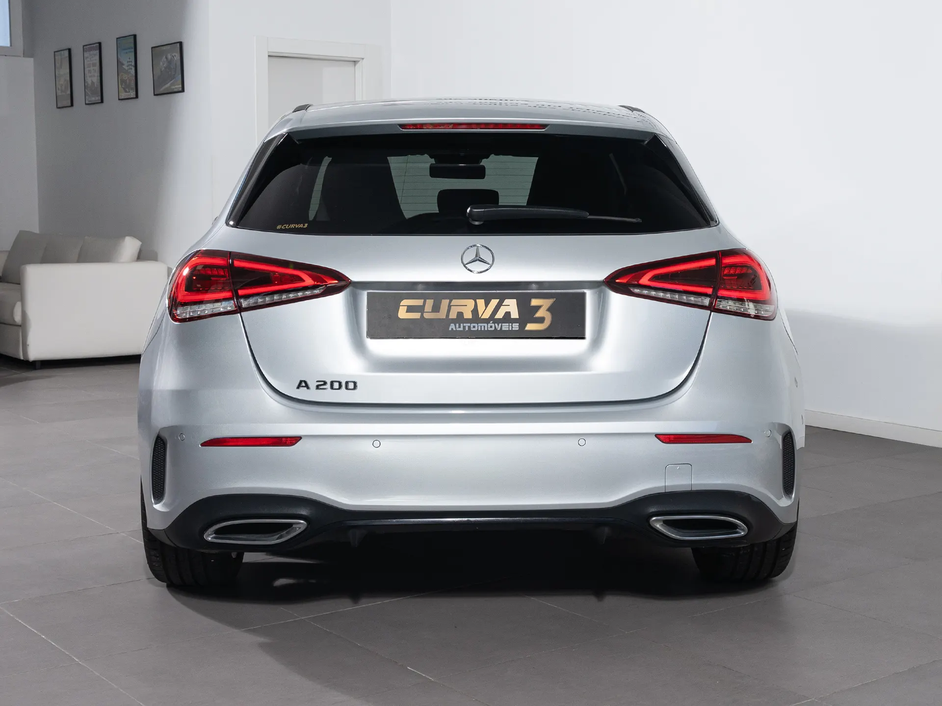 Mercedes-Benz A 200 AMG Line 4