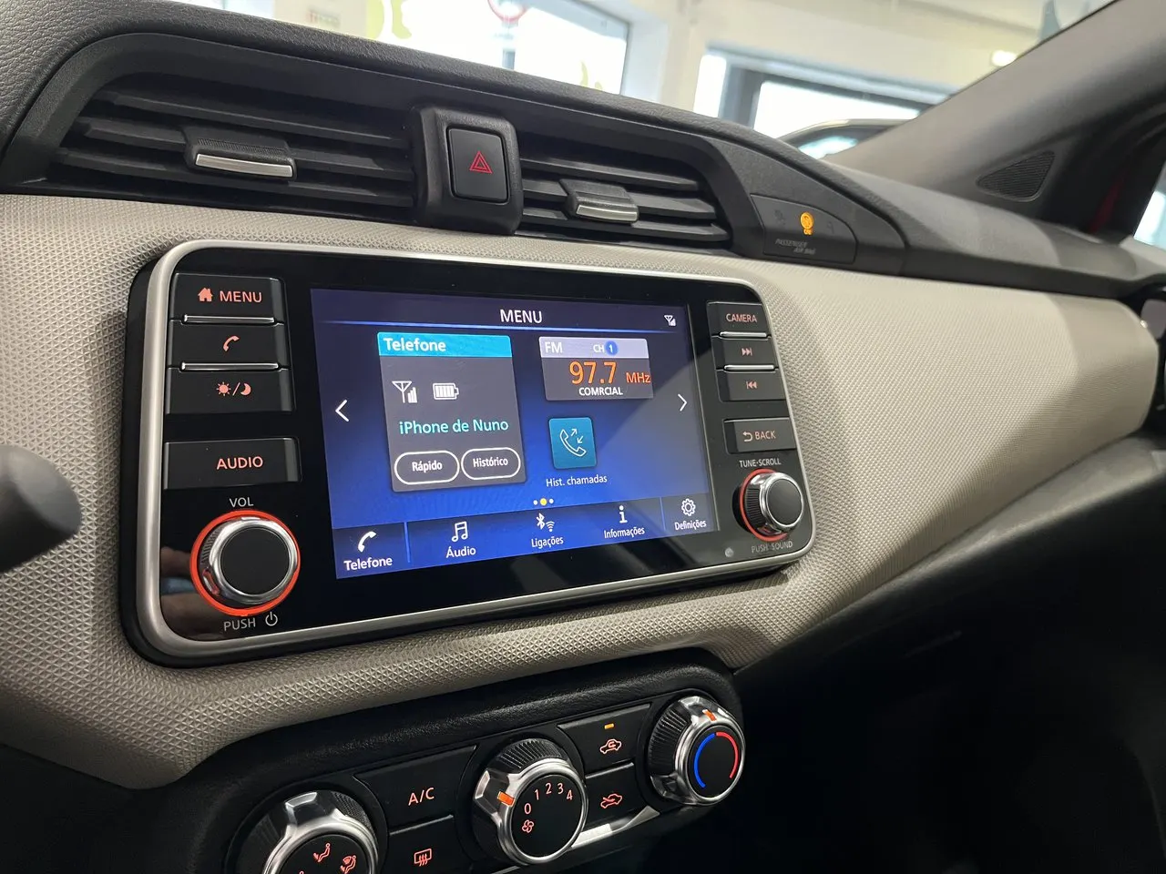 Nissan Micra 1.0 IG-T N-Connecta 26