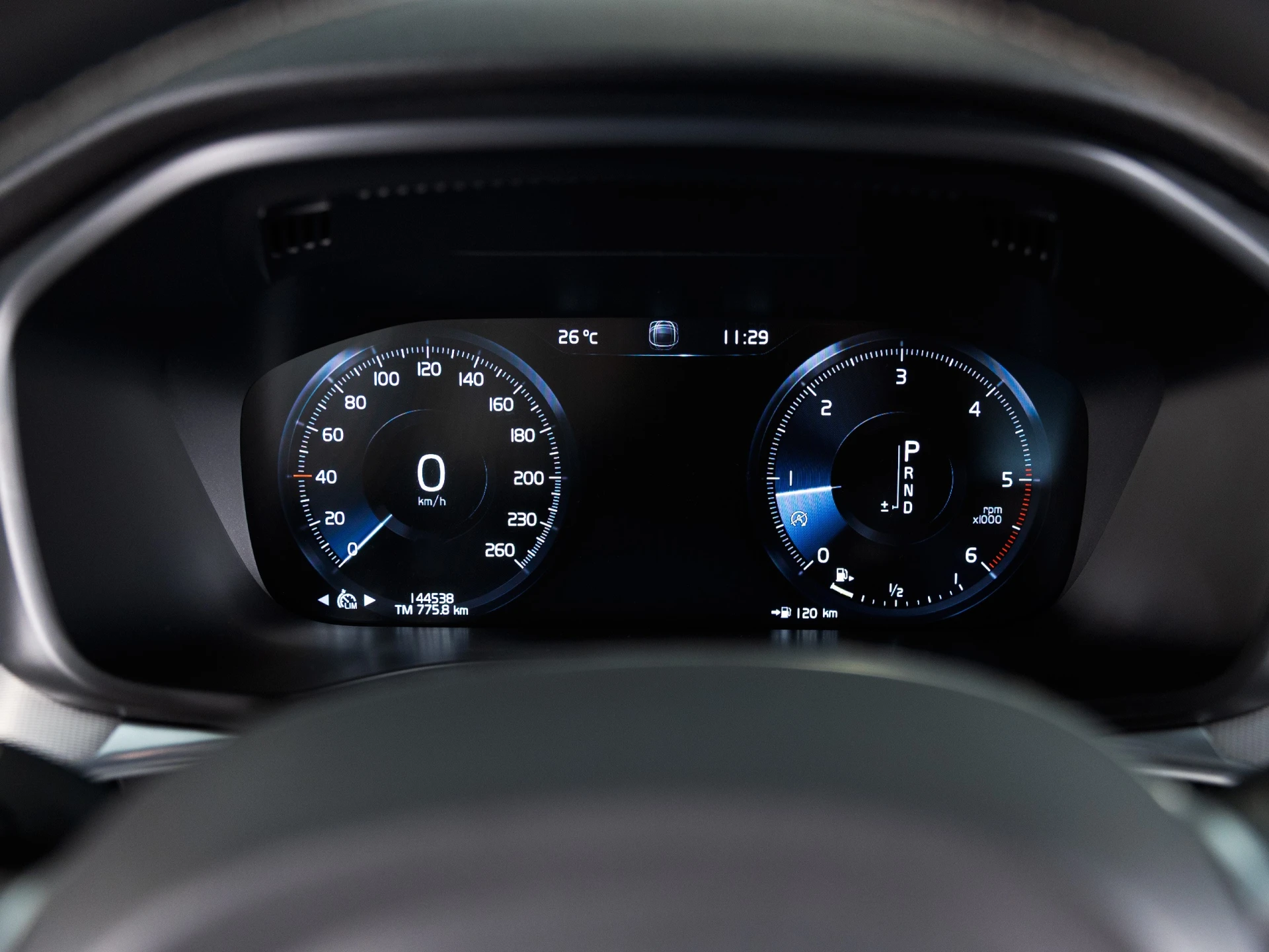 Volvo XC 60 2.0 D4 R - Design 19