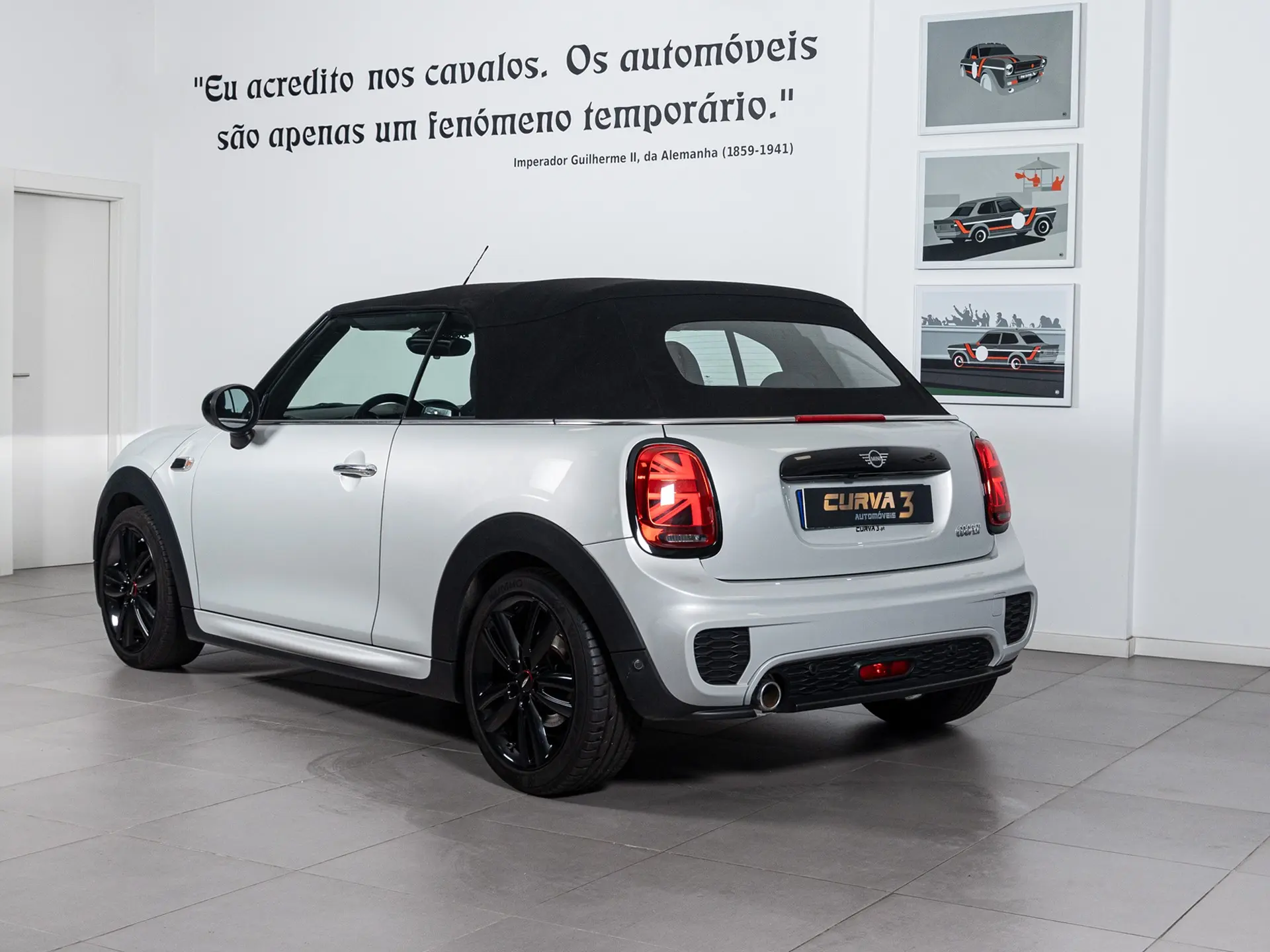 MINI Cabrio Cooper Premium Extra JCW Auto 2