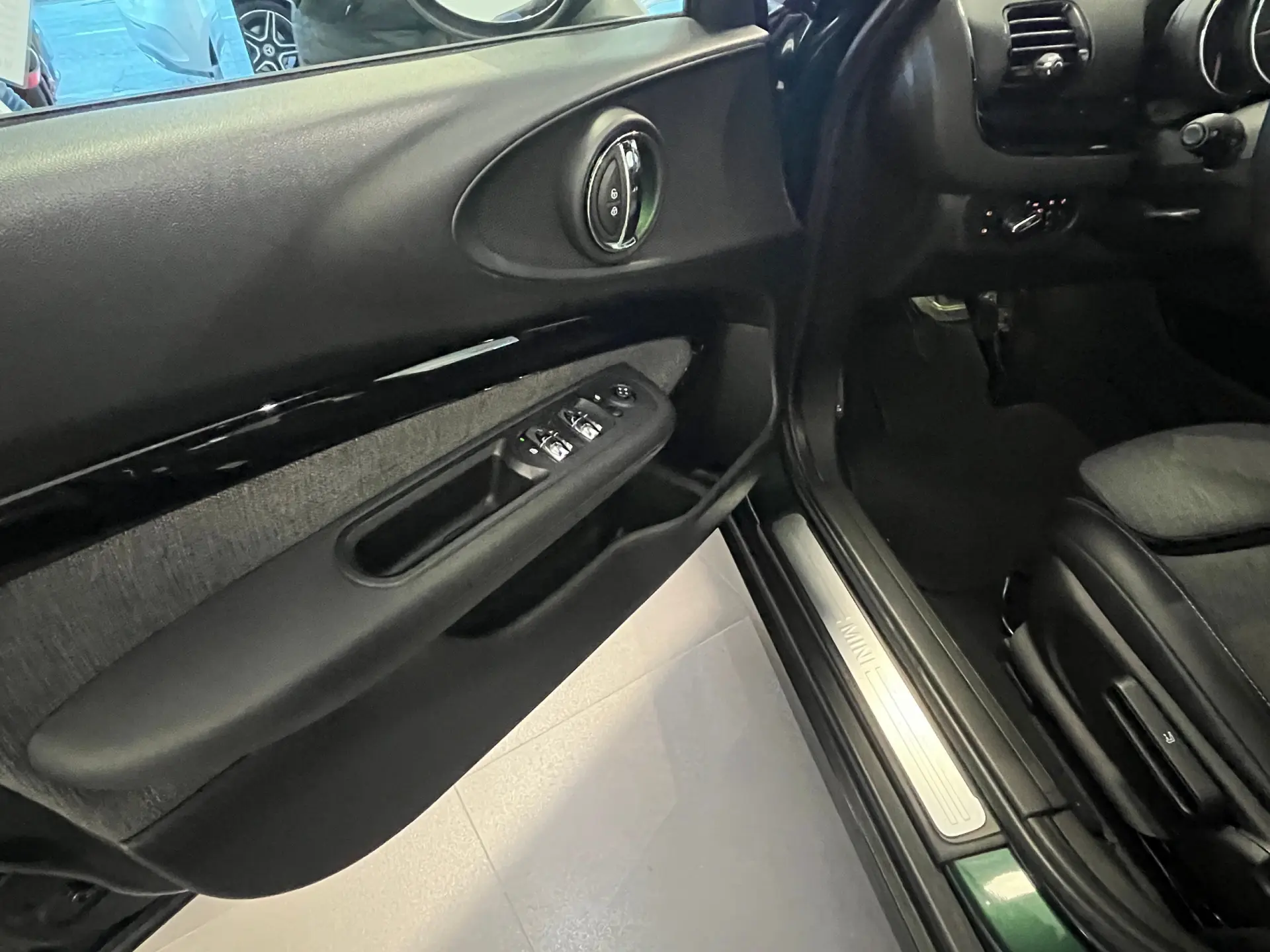 MINI Clubman One D Pack Chili II 18