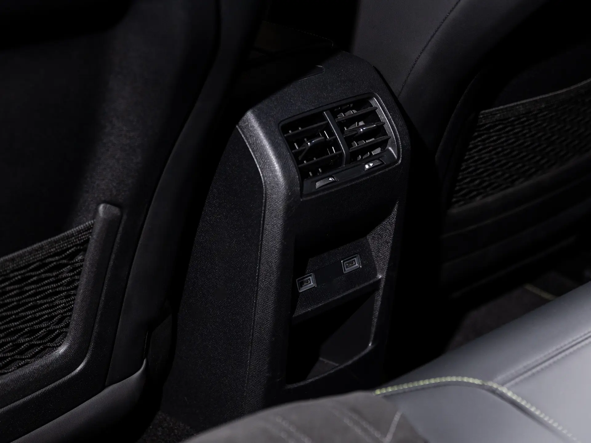 Peugeot 308 SW 1.6 Hybrid GT e-EAT8 13