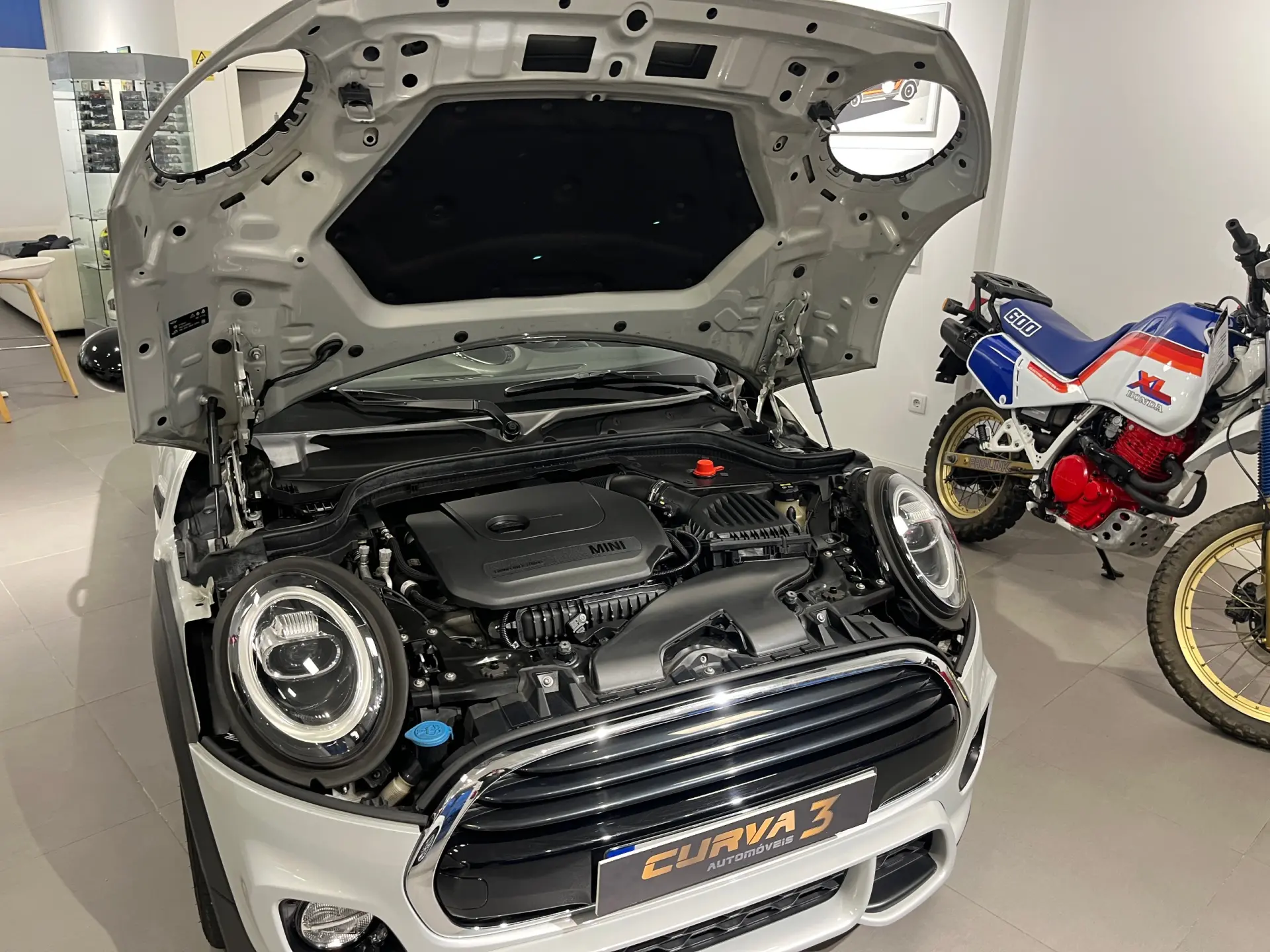 MINI Cabrio Cooper Premium Extra JCW Auto 23