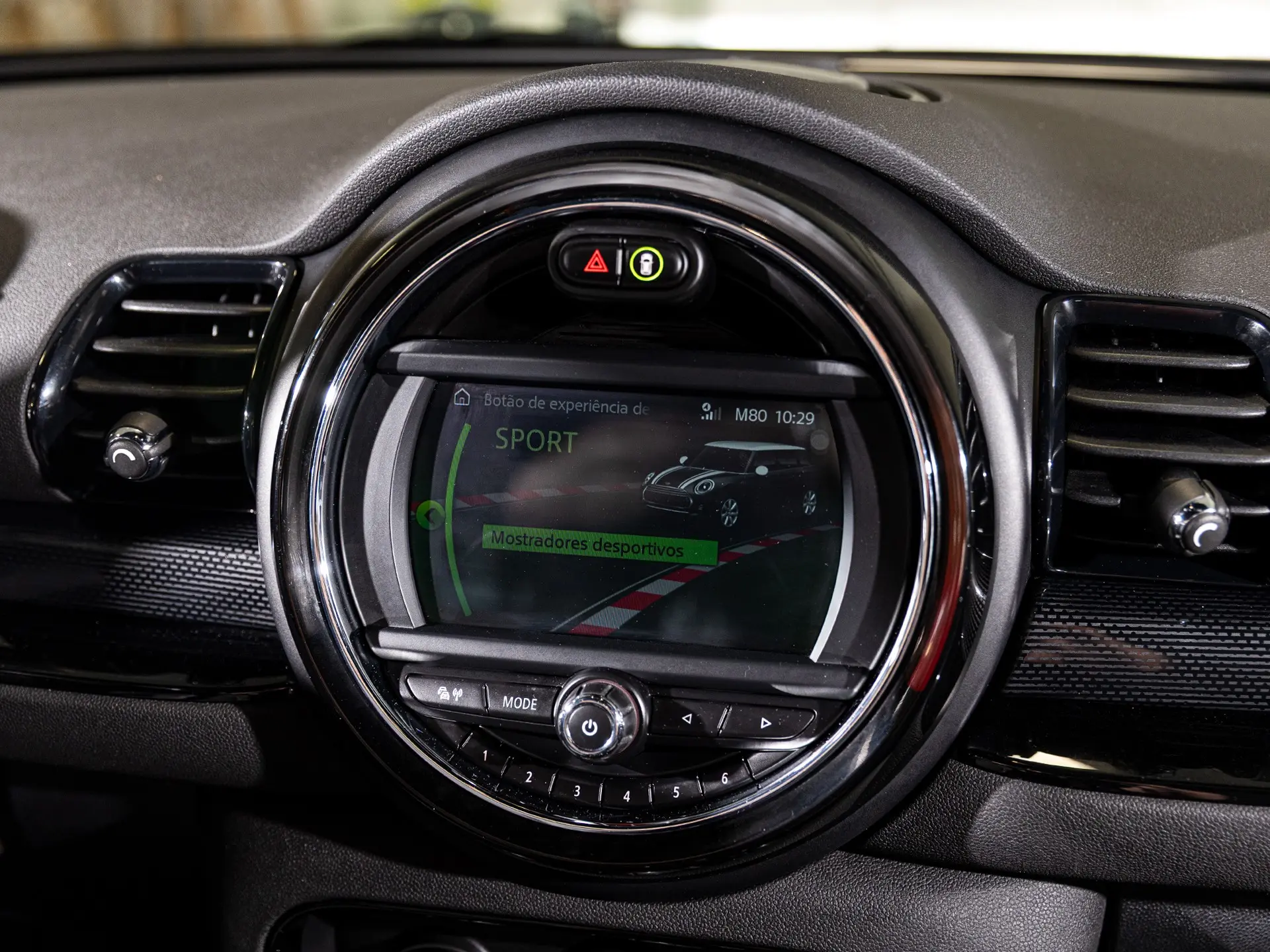 MINI Clubman One D Pack Chili II 22