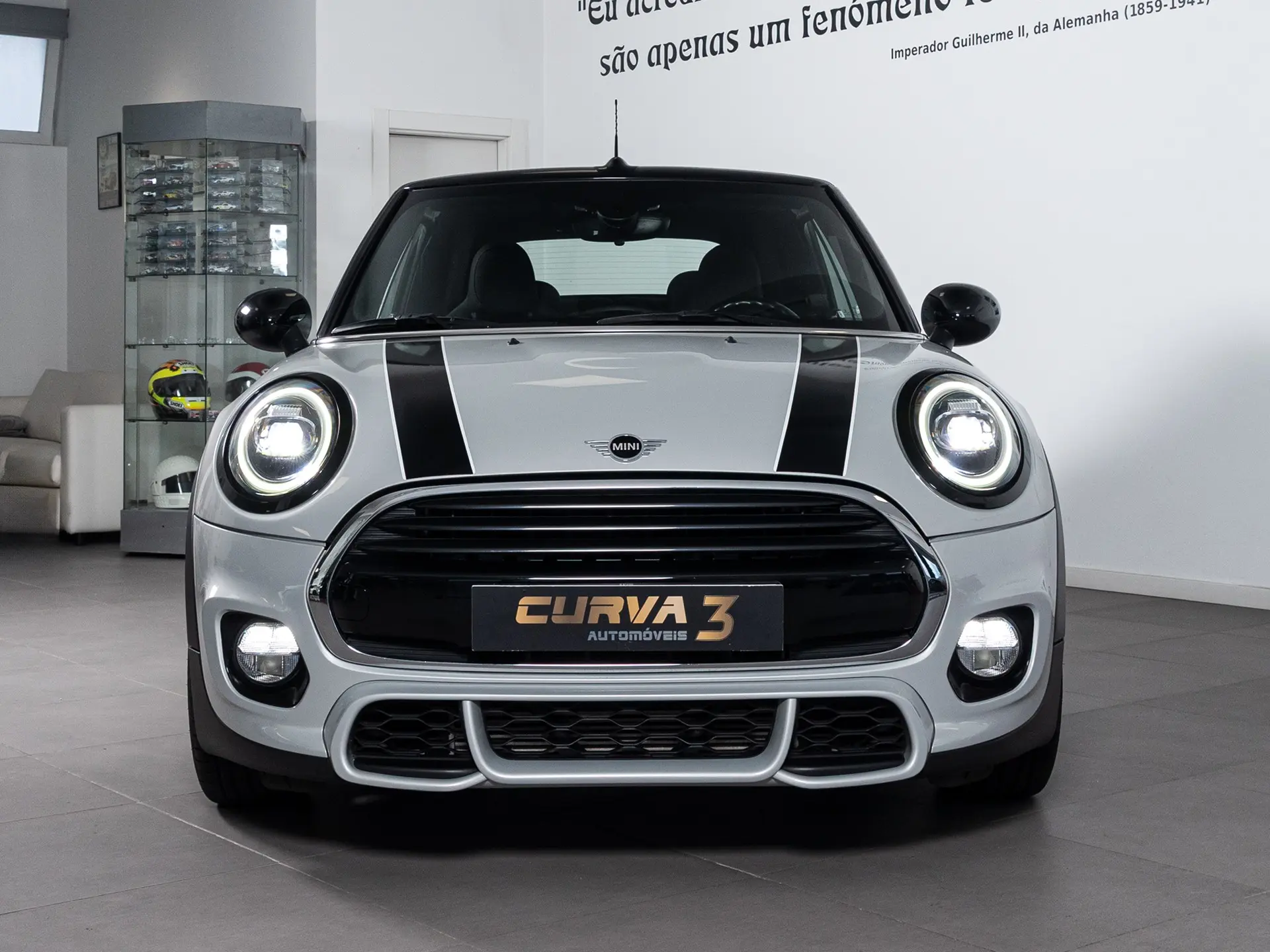 MINI Cabrio Cooper Premium Extra JCW Auto 3