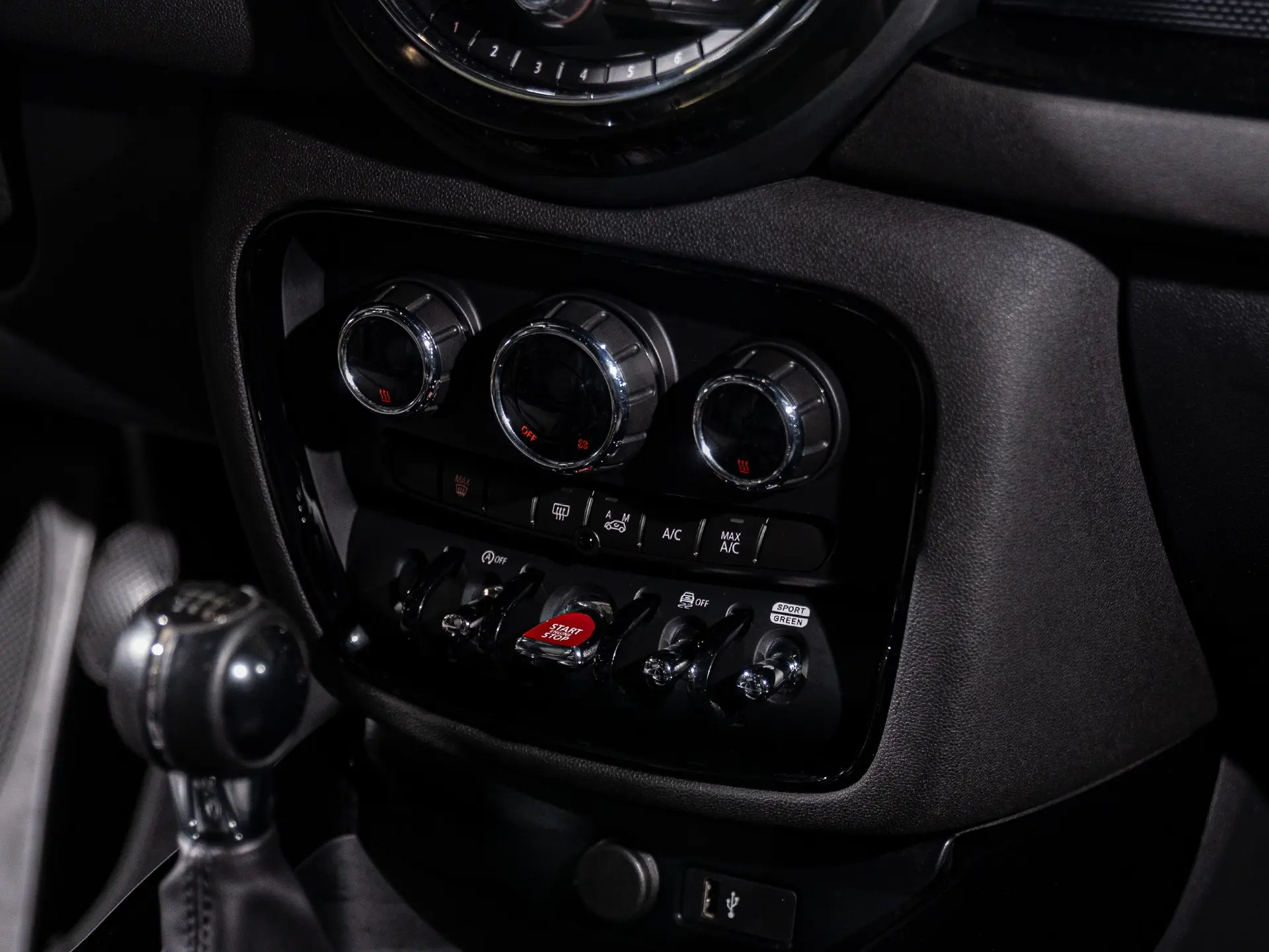 MINI Clubman One D Pack Chili II 16