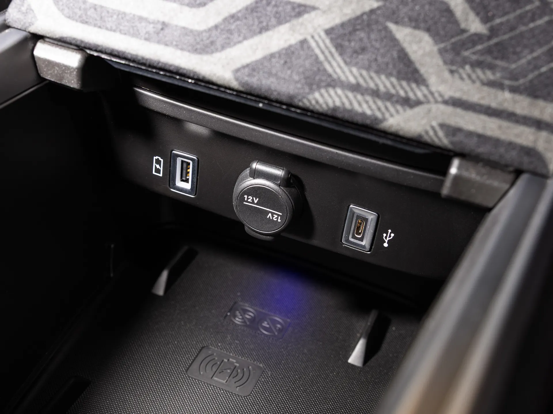 Jeep Avenger 54 kWh 1st Editon 33