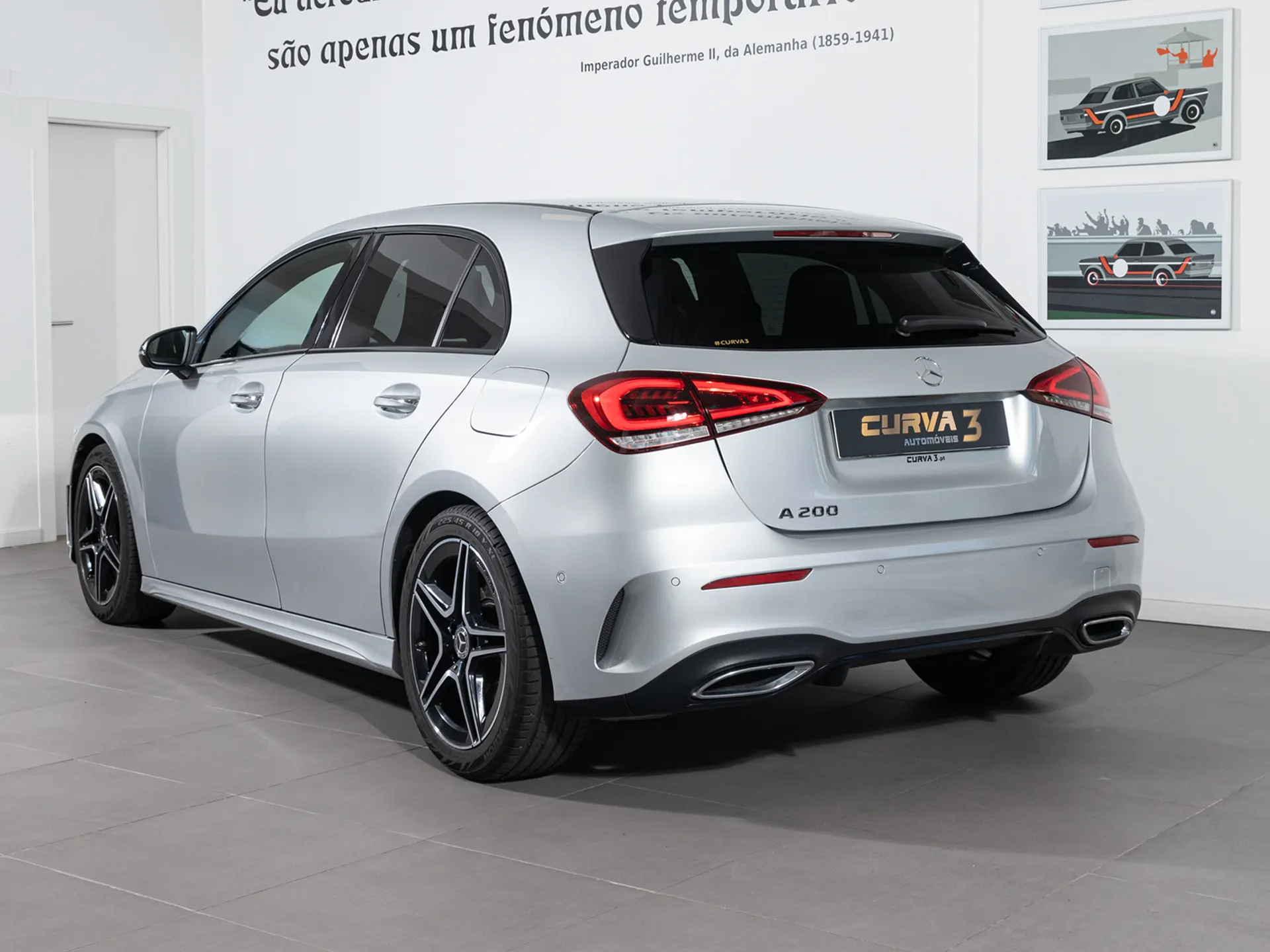 Mercedes-Benz A 200 AMG Line 2