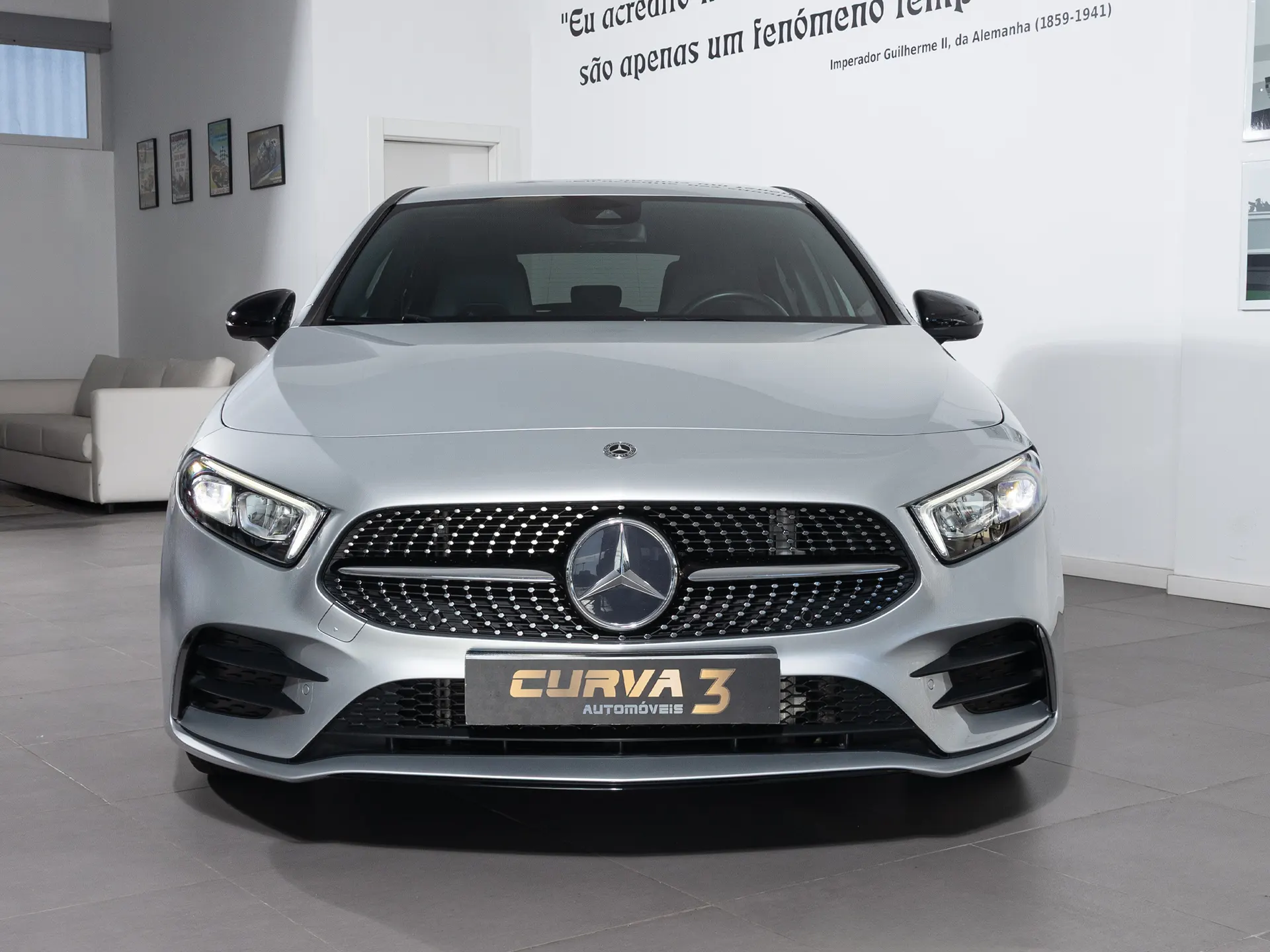 Mercedes-Benz A 200 AMG Line 3