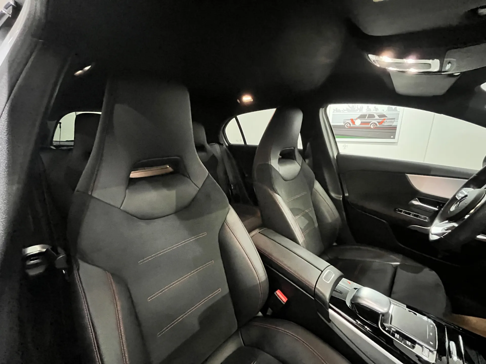 Mercedes-Benz A 200 AMG Line 16