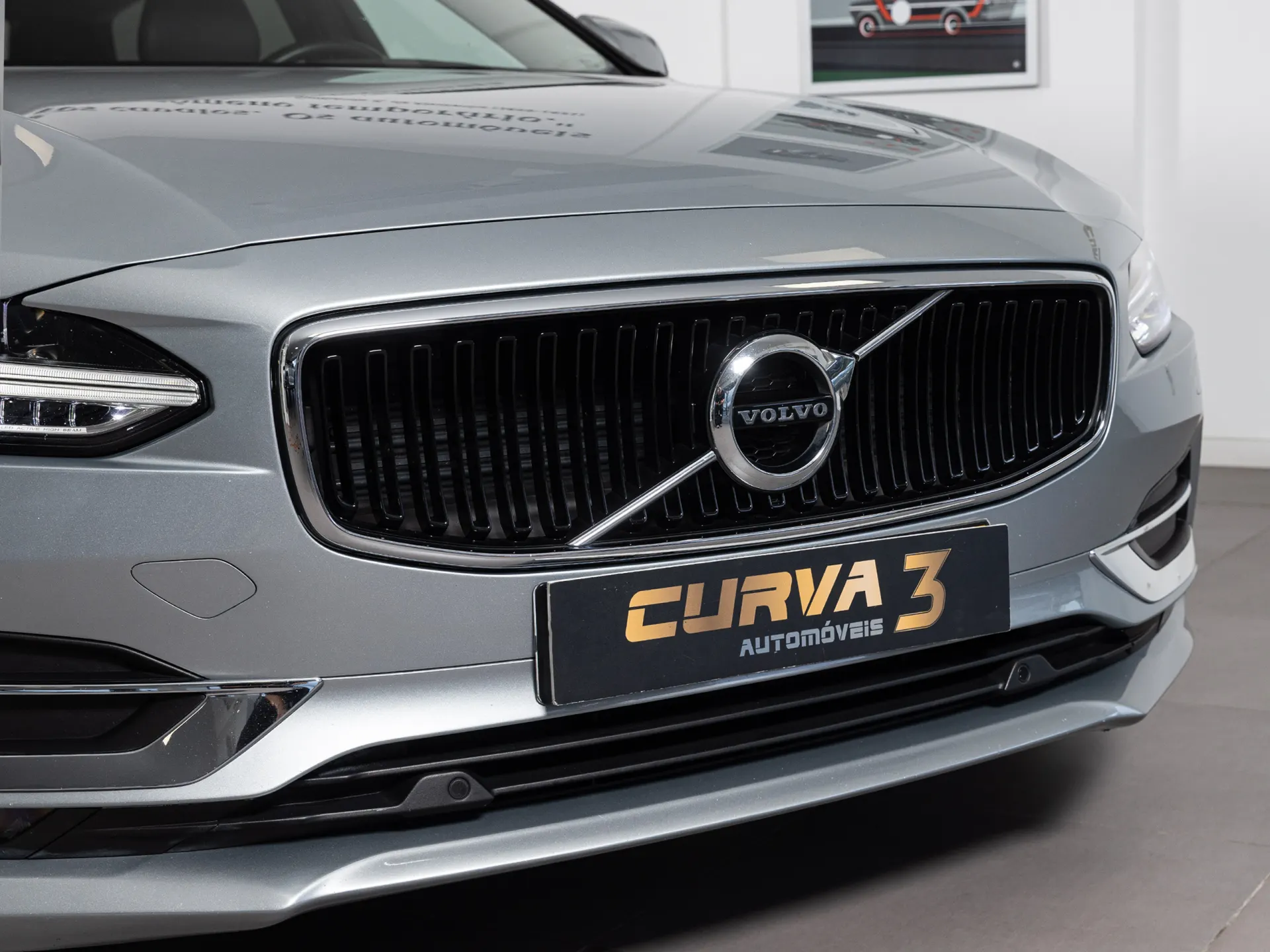 Volvo V90 2.0 D5 Momentum AWD Geartronic 6