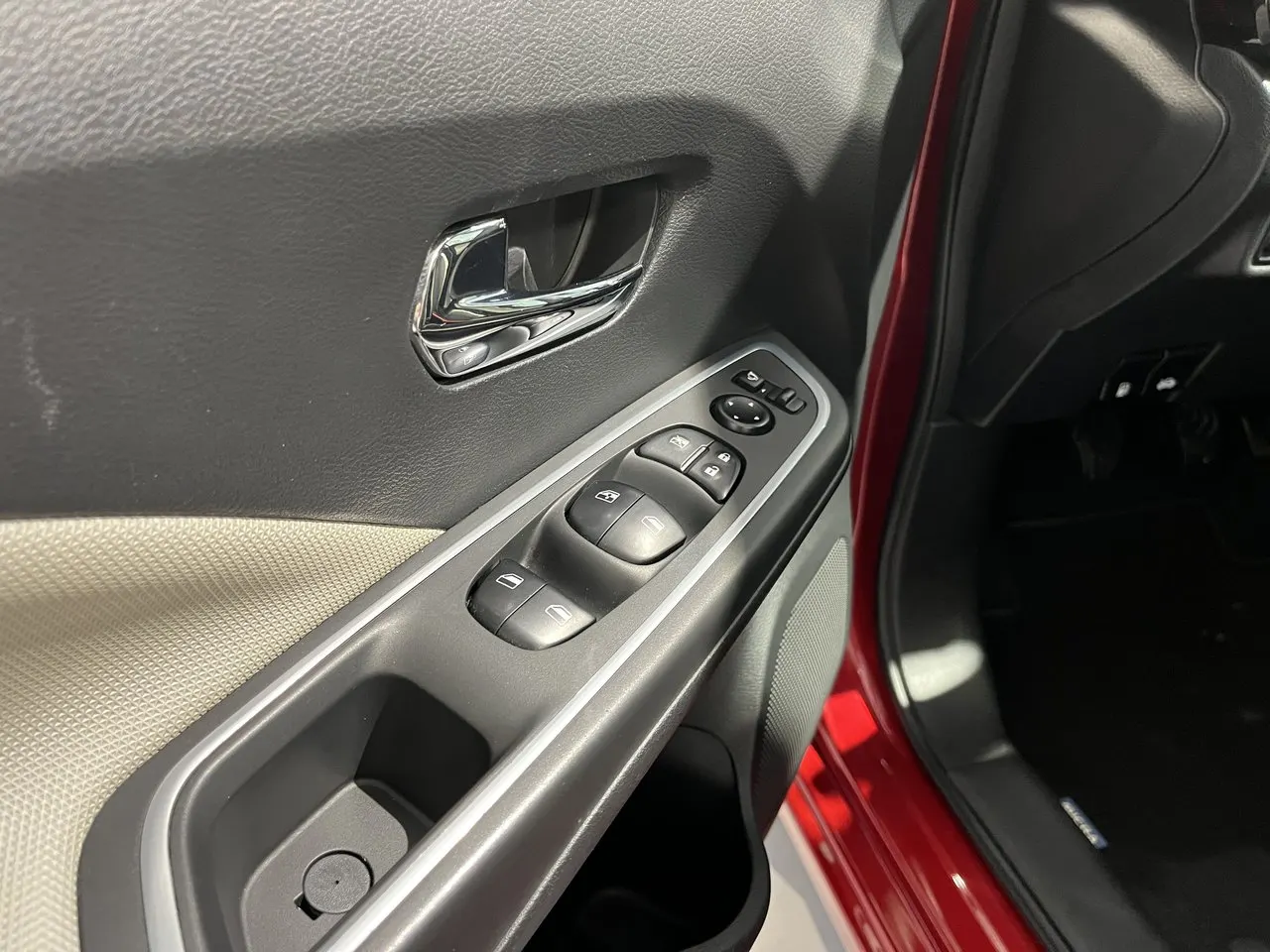 Nissan Micra 1.0 IG-T N-Connecta 18