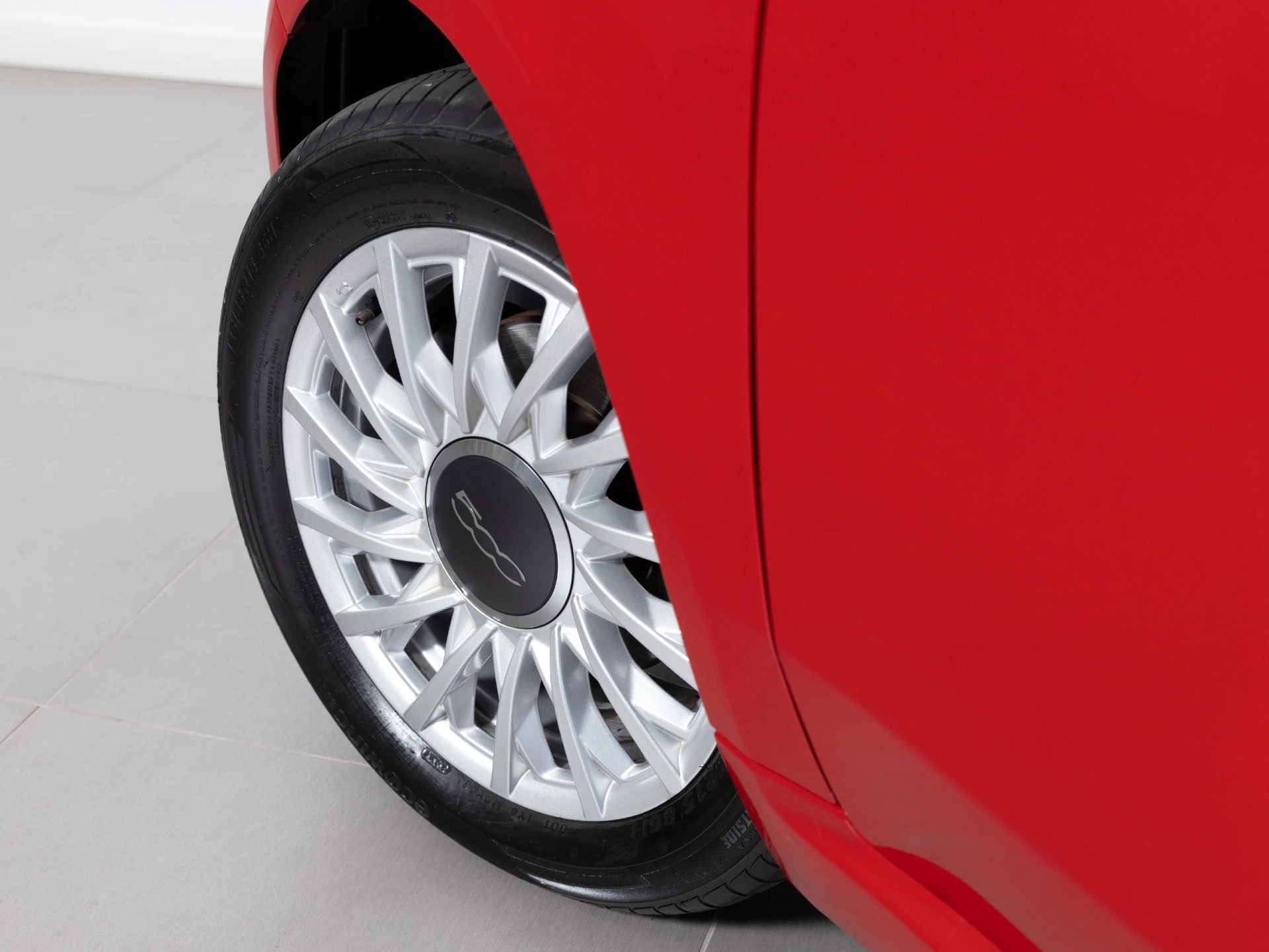 Fiat 500 1.0 Hybrid Dolcevita 12