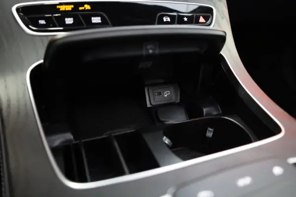 Mercedes-Benz E 300 e AMG Line 49