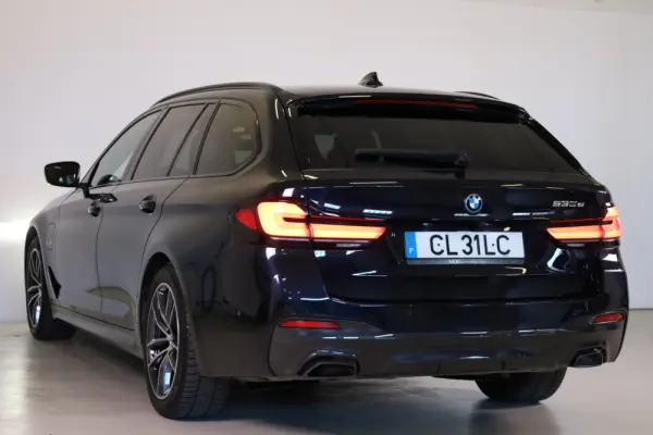 BMW 530 e Pack Desportivo M 4