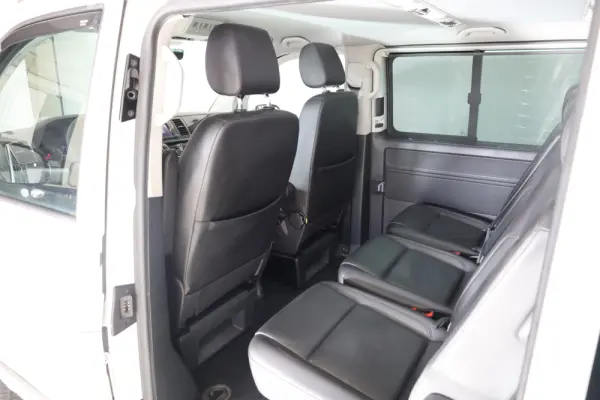 Volkswagen Caravelle 2.0 TDI BlueMotion Highline Aut 15