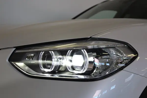 BMW iX3 Inspiring 12
