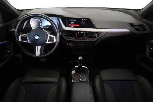 BMW 116 d Pack Desportivo M 5