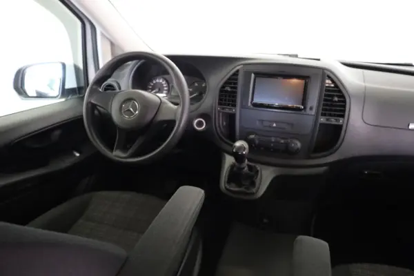 Mercedes-Benz Vito Tourer (BlueTEC) Extra-Longa PRO 31