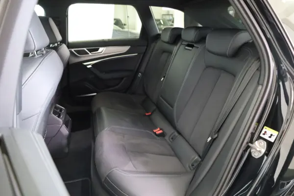 Audi A6 Avant 40 TDI S line S tronic 30