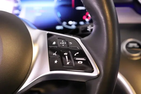 Mercedes-Benz C 300 e T 9G-TRONIC Avantgarde 37