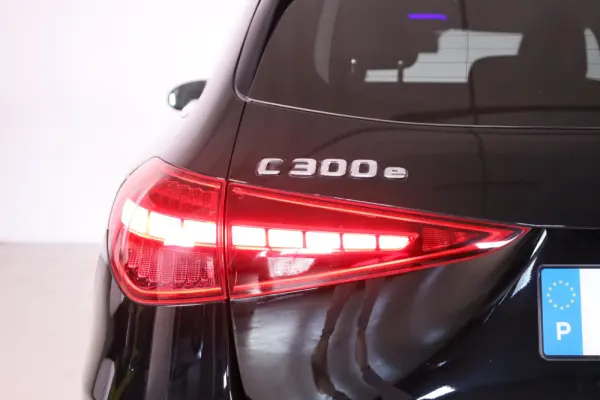 Mercedes-Benz C 300 e T 9G-TRONIC Avantgarde 19