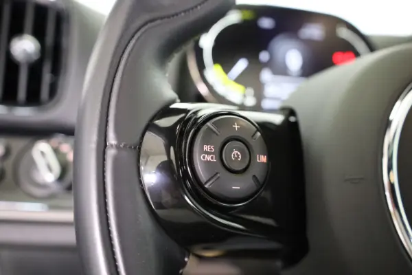 MINI Countryman Cooper SE ALL4 Auto 46