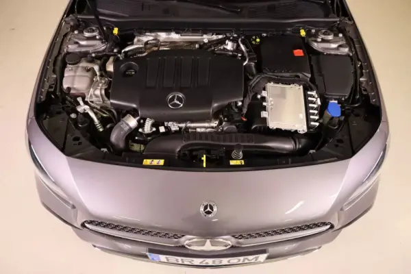 Mercedes-Benz A 180 Limousine Outro 8