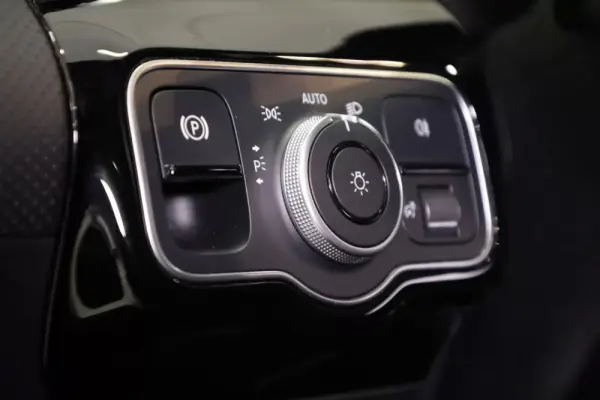 Mercedes-Benz A 180 Limousine Outro 28