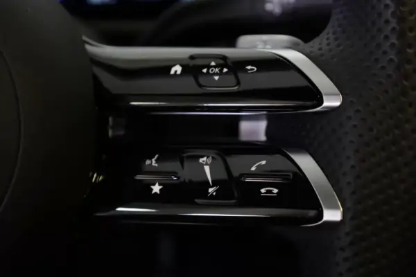 Mercedes-Benz A 180 Limousine Outro 30