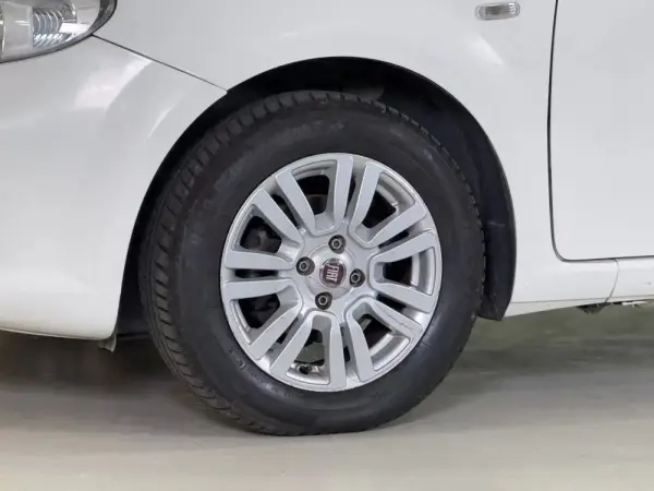 Fiat Punto 1.2 Lounge S&S 14