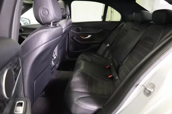 Mercedes-Benz C 200 d AMG Line Aut. 30