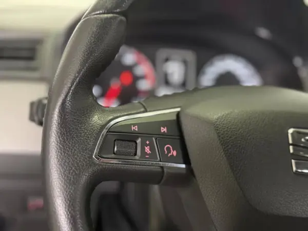 SEAT Ibiza 1.0 Reference 35