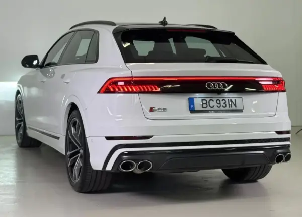 Audi SQ8 TFSI quattro Tiptronic 4