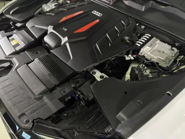 Audi SQ8 TFSI quattro Tiptronic 11