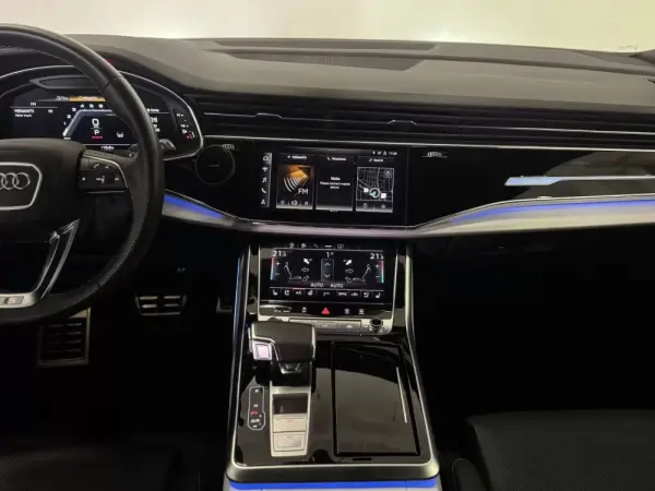 Audi SQ8 TFSI quattro Tiptronic 32