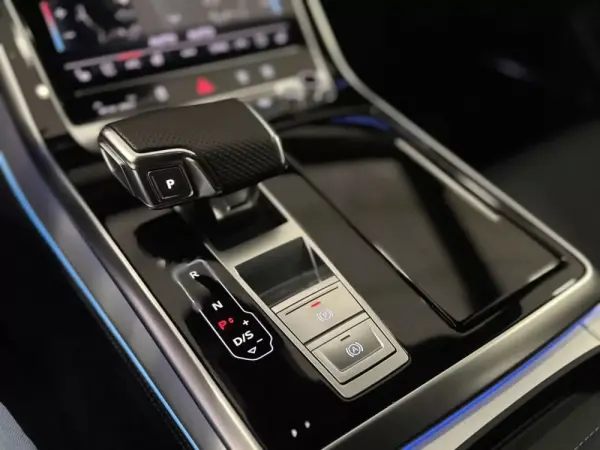 Audi SQ8 TFSI quattro Tiptronic 39