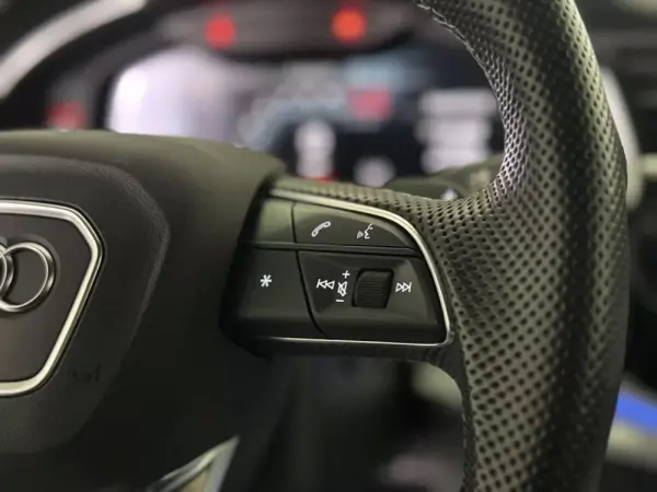 Audi SQ8 TFSI quattro Tiptronic 48