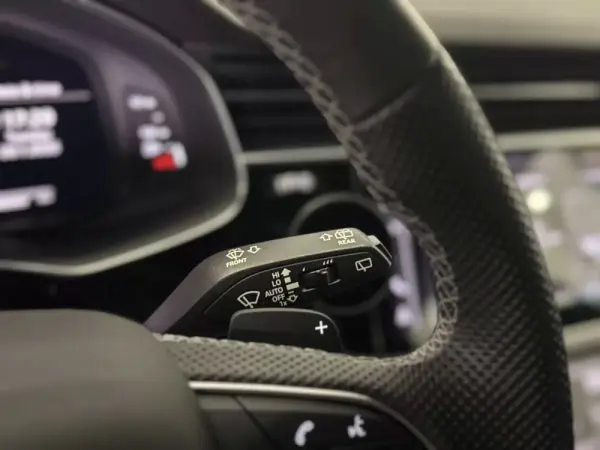 Audi SQ8 TFSI quattro Tiptronic 53