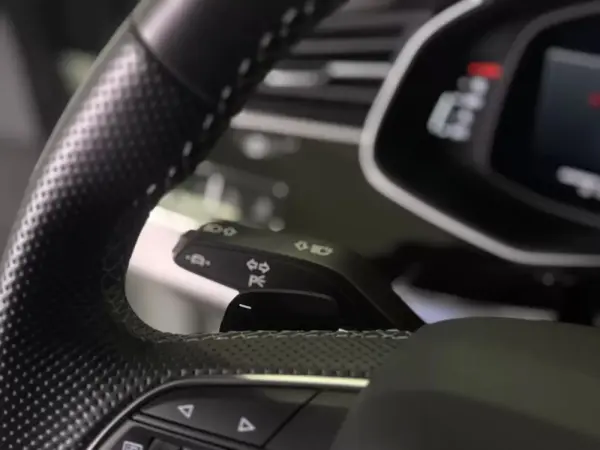 Audi SQ8 TFSI quattro Tiptronic 54