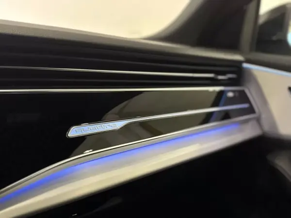 Audi SQ8 TFSI quattro Tiptronic 56