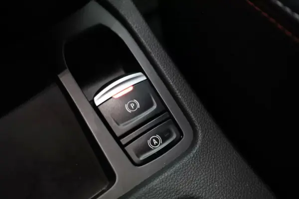 Renault Clio 1.0 TCe RS Line 36