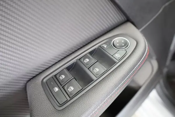 Renault Clio 1.0 TCe RS Line 40