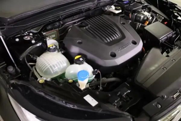 Volvo XC 40 1.5 T5 PHEV Momentum Plus 8