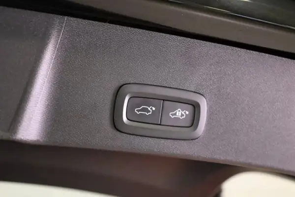 Volvo XC 40 1.5 T5 PHEV Momentum Plus 22